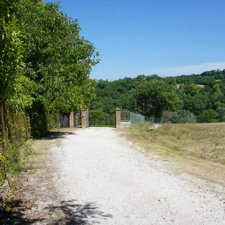 Scappo In Umbria, La Cantinetta *